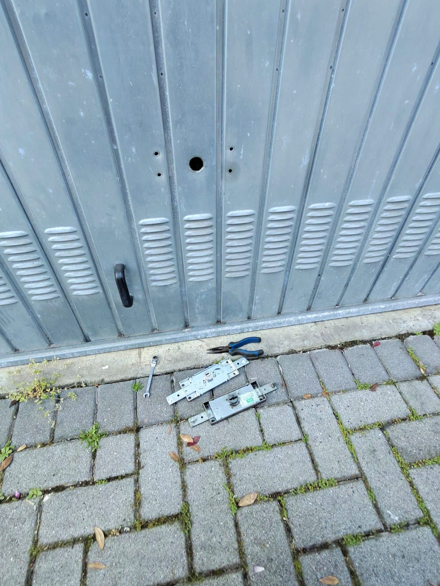Messa in sicurezza dopo tentativo di effrazione — fabbro